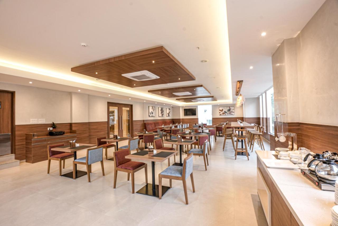 Hotel The Sulit Whitefield Bangalore Exterior foto