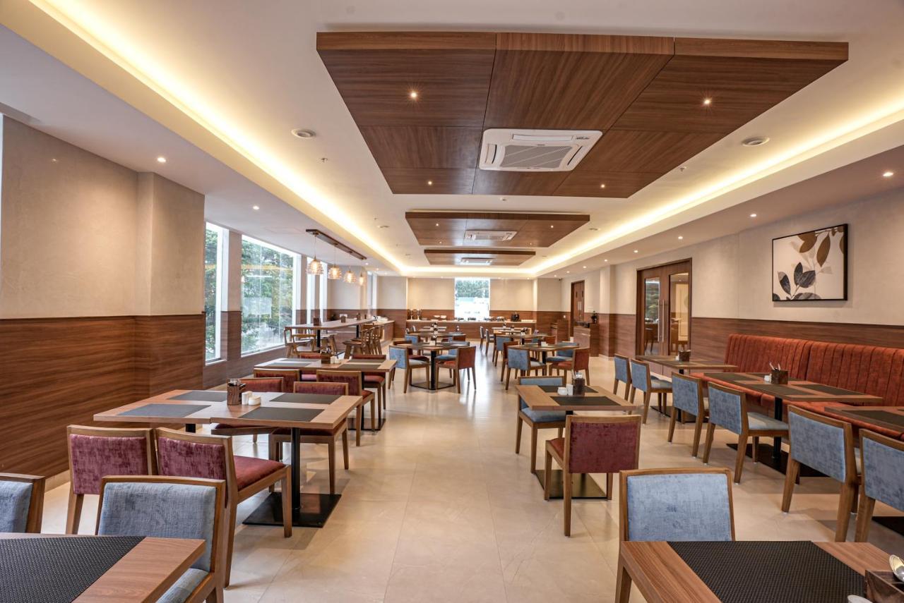 Hotel The Sulit Whitefield Bangalore Exterior foto